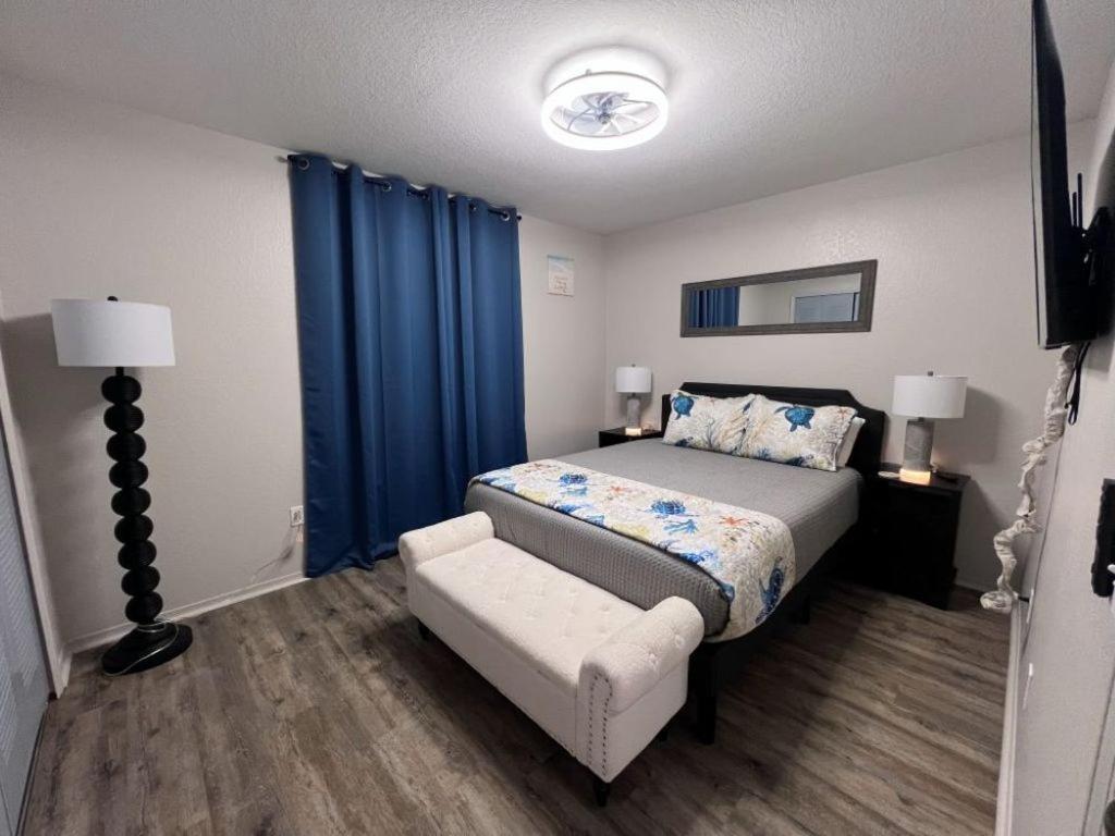 Apartment Bring Your Friends To Pcb! Panama City Beach
